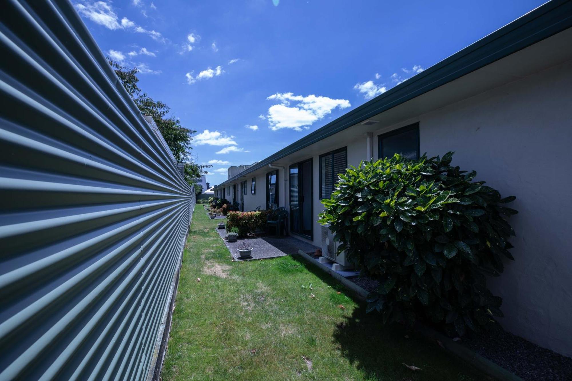 Camelot Motor Lodge And Conference Centre Palmerston North Exteriér fotografie
